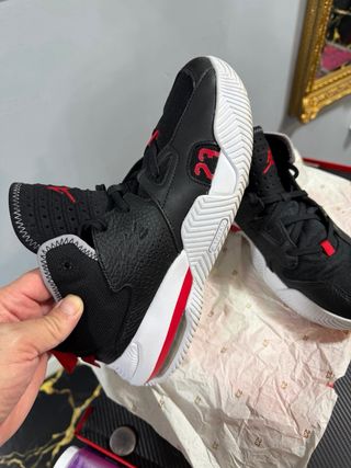 Jordan Zapatillas Negras y Rojas Talla X