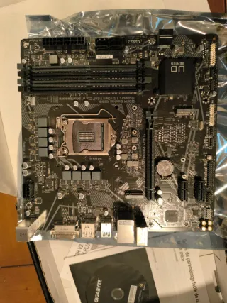 Placa Base Gigabyte B560M DS3H V2 LGA 1200