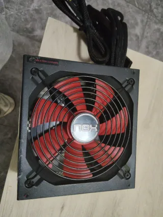 Fuente de Alimentación NOX 750W