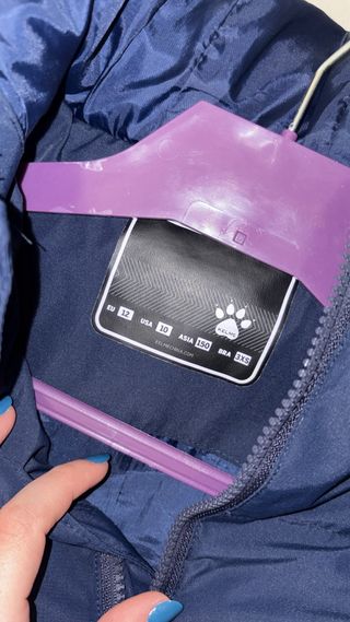 Chaqueta Kelme azul y blanca