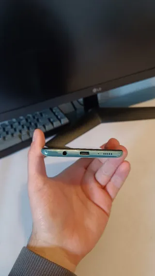 GALAXY A71 - IMPECABLE + BATERIA NUEVA + CABLE