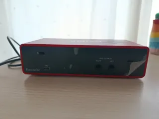 Focusrite Scarlett 2i2 Interfaz Audio USB