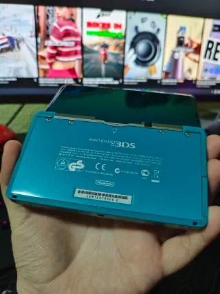 Nintendo 3DS Verde completa + Juegos