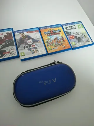 PS Vita Negra + 4 Juegos