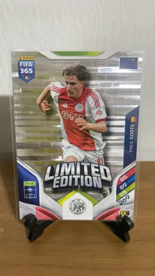 Carta FIFA 365 2026 Mika Godts
