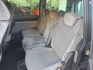 Peugeot 807 ST 2.2 HDI