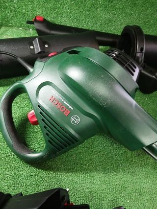 Soplador Bosch 3600w hojas