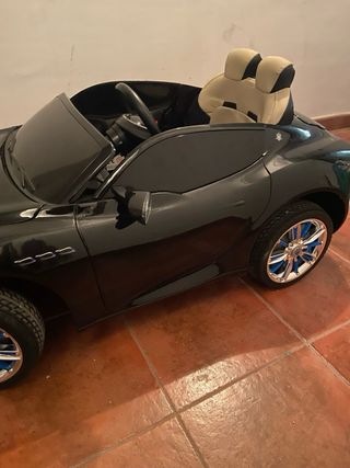 Coche eléctrico Maserati para niño