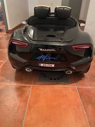 Coche eléctrico Maserati para niño