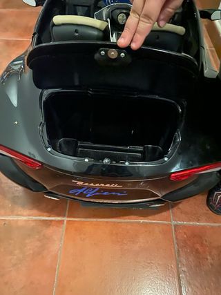 Coche eléctrico Maserati para niño