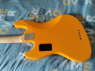 Bajo Marcus Miller V3