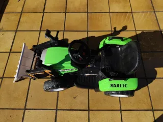 Tractor eléctrico infantil MX-611C