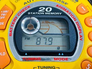 Panasonic Shockwave RQ-SW33V Walkman Amarillo