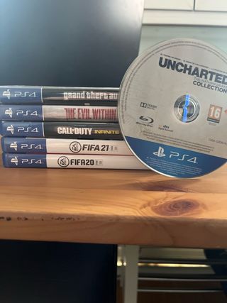 Pacchetto Giochi PS4: Uncharted, FIFA, GTA, ecc.