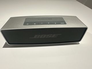 Bose SoundLink Mini + Base