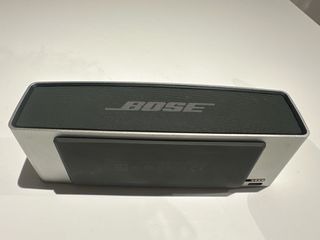 Bose SoundLink Mini + Base