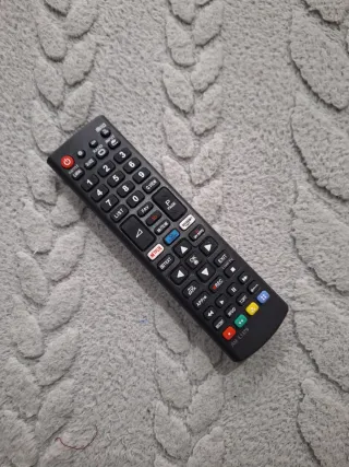 TV LG 49 PULGADAS UHD 4K Smart TV webOS