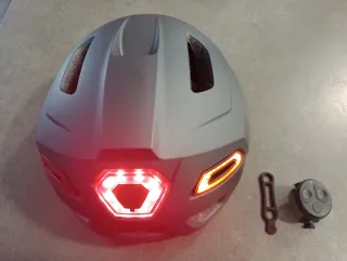 Casco Cecotec Urbano S-M con Luz
