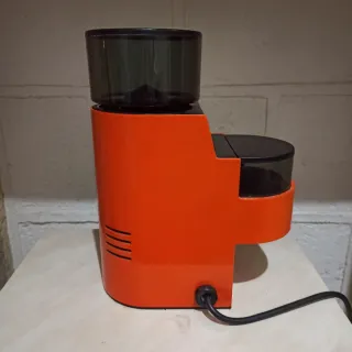 Macinacaffè Gaggia MDF anni70 scocca metallo aranc