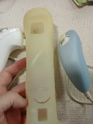 Mandos Nunchuk Wii + Funda Silicona