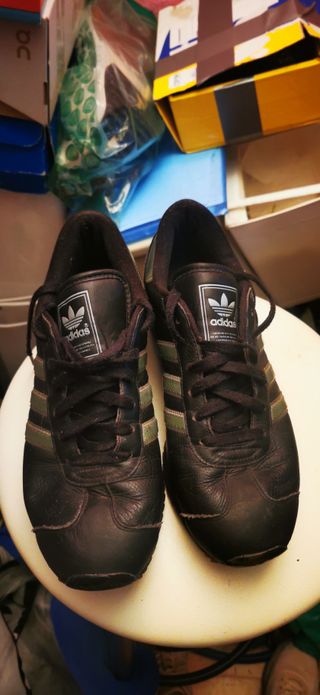 Adidas Country Zapatillas Negras y Verdes