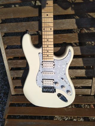 COBRA WHITE - Custom made "Tele-Strat" by BIG LOU