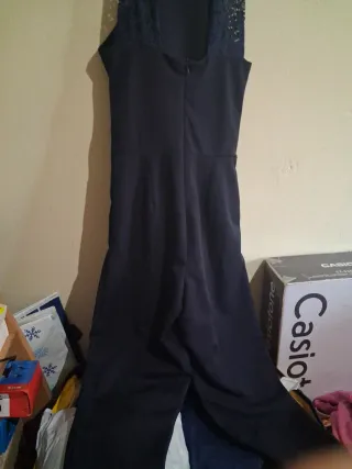 Mono enterizo negro con encaje