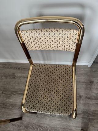 Mesas de comedor y salón con sillas