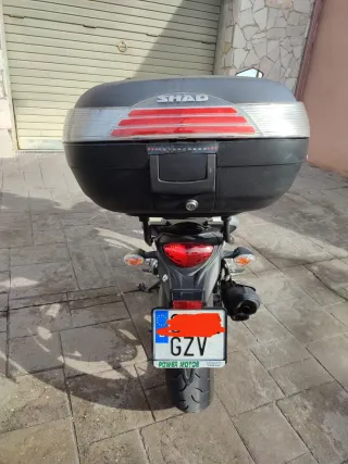 Suzuki Gladius 650 con 69018 km PRECIO NEGOCIABLE
