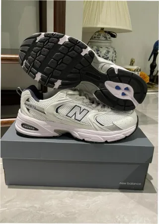 New Balance 530 Talla 38 Blanco Plata