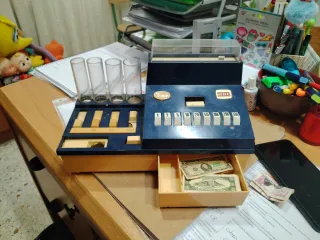 Caja Registradora Eureka Antigua