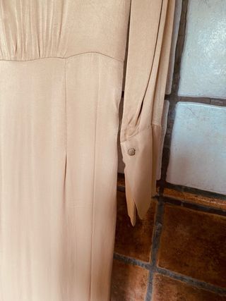 Vestido beige Zara  cruce pecho