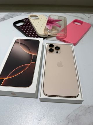 iPhone 16 Pro Max color desierto