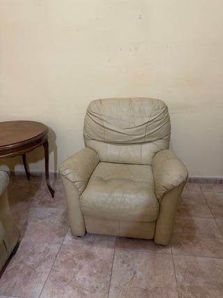 Mesa auxiliar redonda de madera