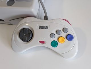 Sega Saturn Model 2 Japonesa con mando