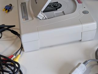 Sega Saturn Model 2 Japonesa con mando