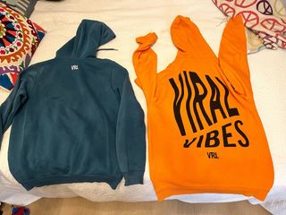 2x1 Sudaderas Viral Vibes Naranja y Azul