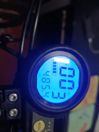 Patinete Eléctrico Blanco y Negro o cambio