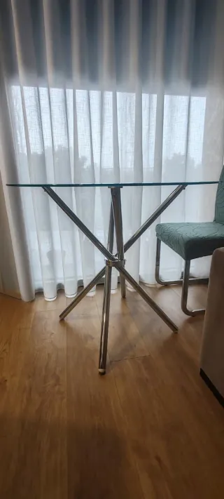 Mesa de centro vidro e metal