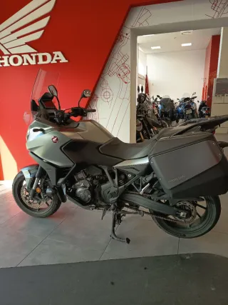 Honda NT 1100 D Gris