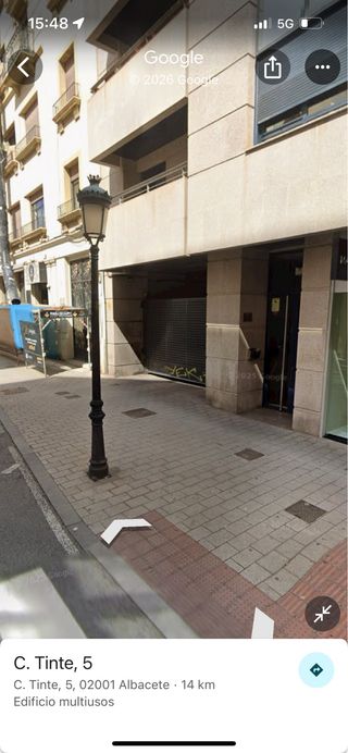 Plaza garaje para coche y moto