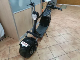 Patín Eléctrico con Doble Sillín Negro