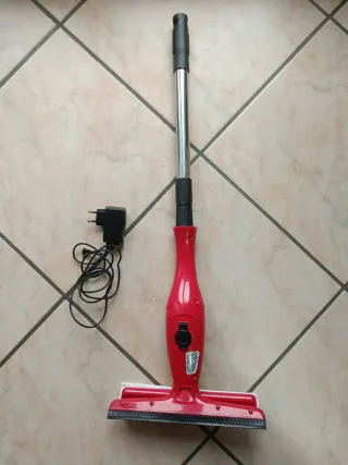 Puliscivetri / Aspiragocce cordless ricaricabile