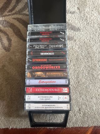 Lote Extremoduro: Vinilos, CDs y Cassettes