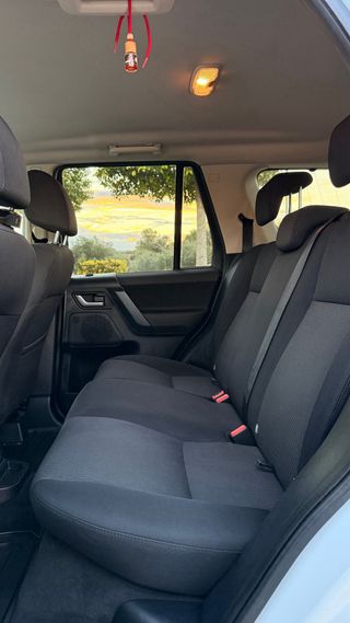 Land Rover Freelander 2012