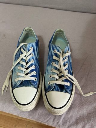 Converse Azul y Blanco