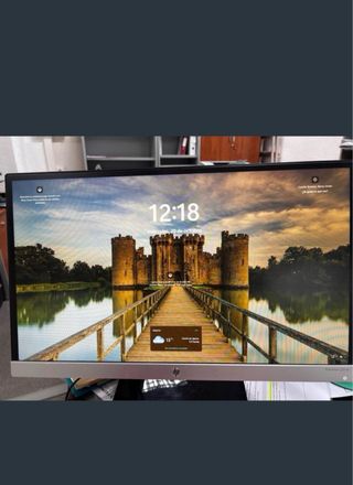 Monitor HP 22cw Plata y Negro
