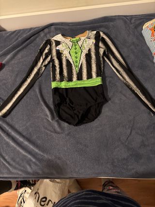 Malla de gimnasia de competicion de beatlejuice