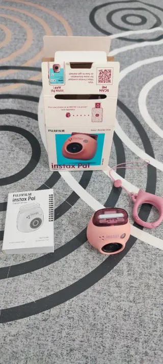 Cámara Fujifilm Instax Pal Rosa