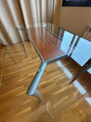Pack mesa de cristal comedor y 4 sillas de madera